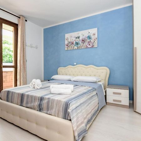 My Desenzano Holiday Apartment Дезенцано-дель-Гарда Екстер'єр фото
