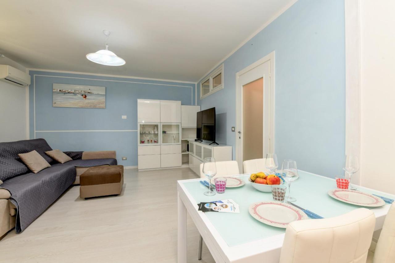 My Desenzano Holiday Apartment Дезенцано-дель-Гарда Екстер'єр фото