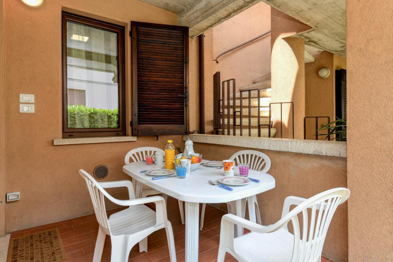 My Desenzano Holiday Apartment Дезенцано-дель-Гарда Екстер'єр фото